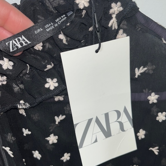 NWT Zara Embroidery Blouse - Picture 3 of 8
